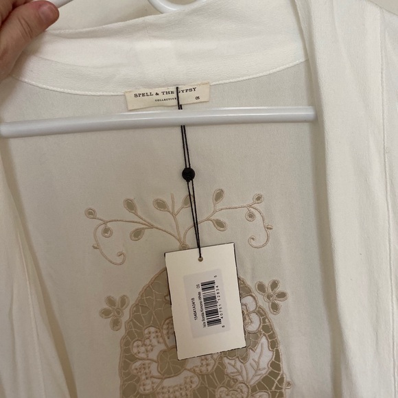 Isla Bonita Kimono spell and the gypsy collective - Picture 4 of 5